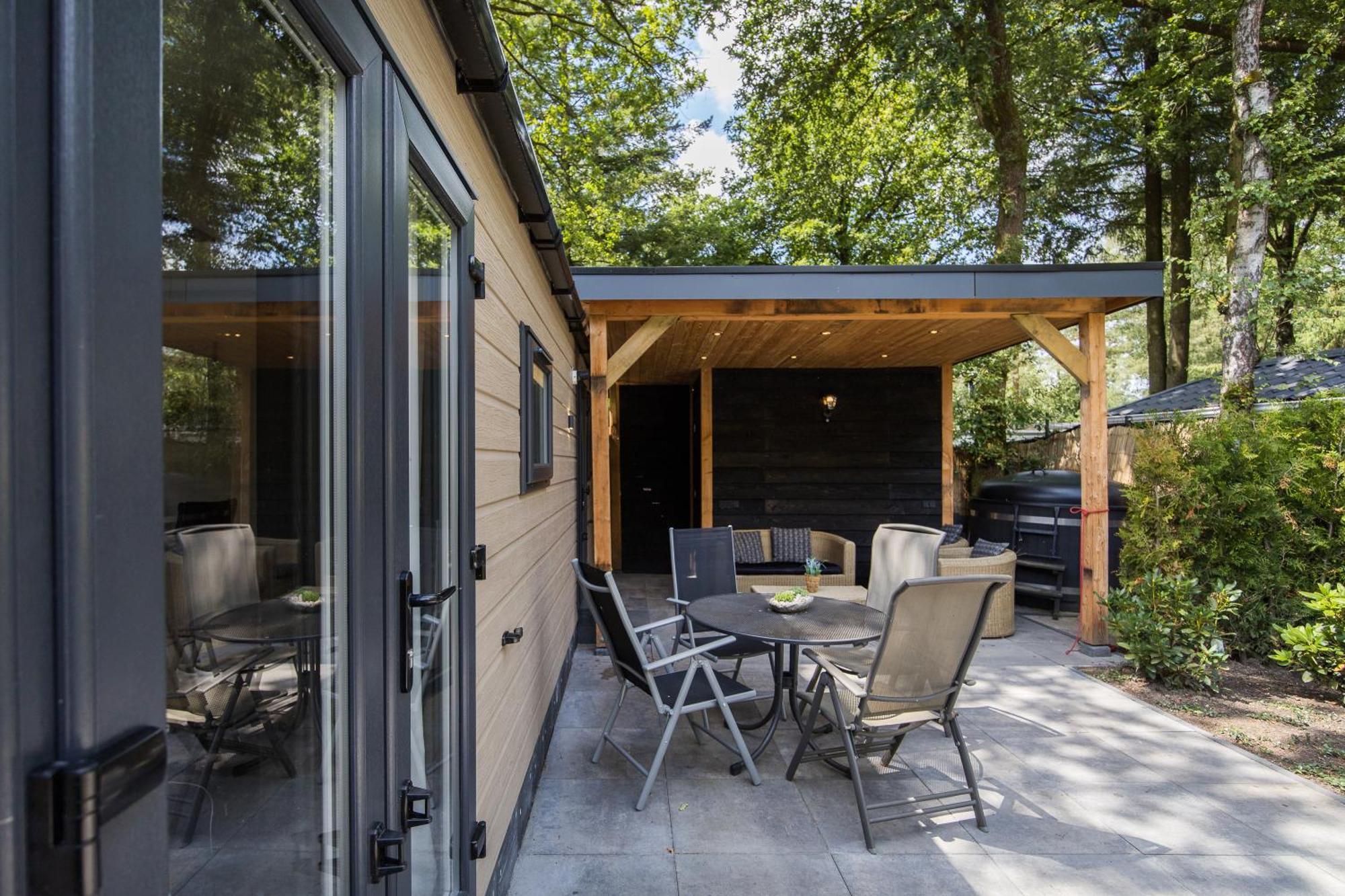 Veluwe Hoenderloo Luxury Chalet With Private Sauna And Hot Tub - Swimming Pool Tennis Court Supermarket Bowling Alley Theatre And Entertainment For Children Kültér fotó